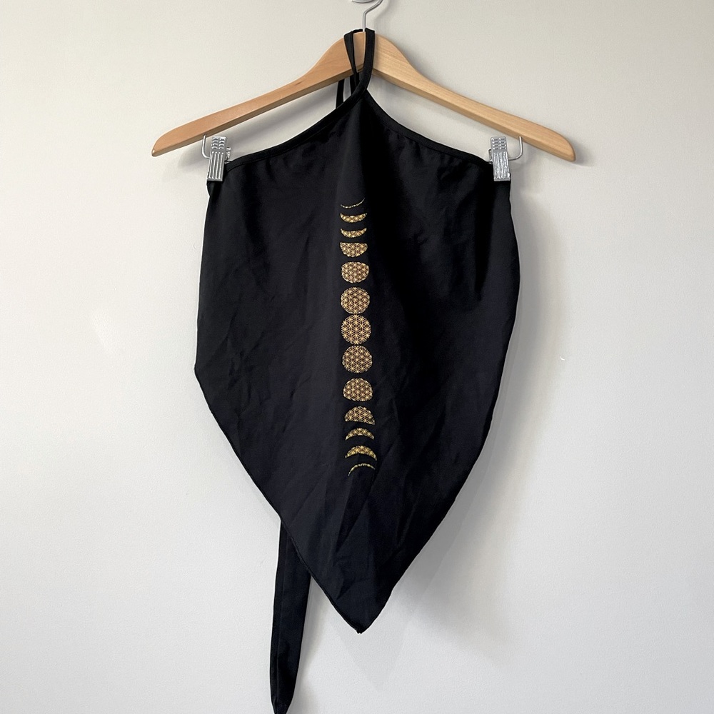 Avatar Clothing halter open tie back black bandana style top one size